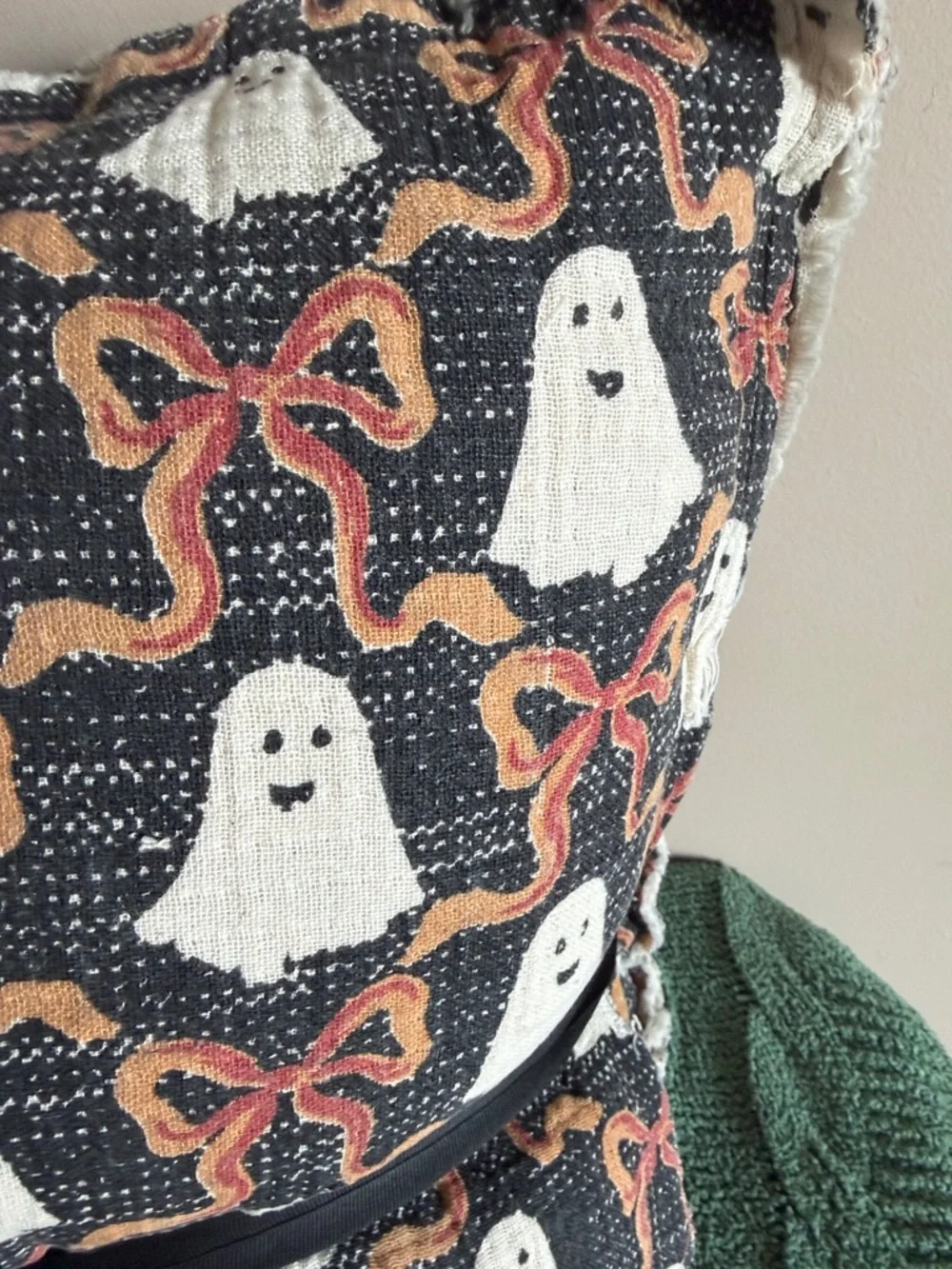Cynthia Rowley Halloween Ghost 👻 Pillows Orange Bow Black Set of 2 NEW!
